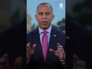 Read more about the article House Minority Leader Hakeem Jeffries talks about government shutdown