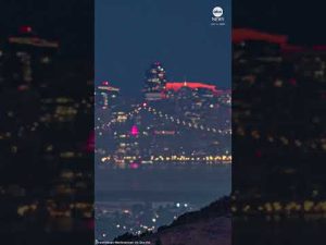 Read more about the article Near-supermoon lights up skies over America