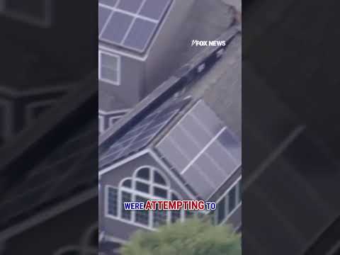 Read more about the article Hot tub DISASTER: Crane COLLAPSES on home during delivery #shorts
