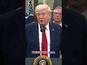 Read more about the article WATCH: Trump says he will soon be giving the late Charlie Kirk the Presidential Medal of Freedom #US