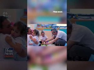 Read more about the article WATCH: Omri Miran plays with daughters after spending over 700 days in Hamas captivity #shorts #us
