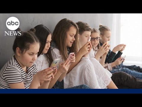 You are currently viewing Social media hurts kids’ test scores: Study