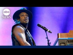 Read more about the article D’Angelo, Grammy-winning R&B artist, dead at 51 after battle with pancreatic cancer