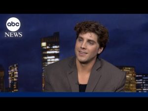 Read more about the article Actor Lukas Gage on writing a ‘premature memoir’ at age 30