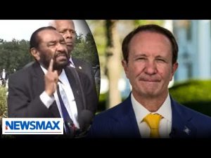 Read more about the article Republican Gov. rips Dems crying racism amid SCOTUS hearing redistricting case