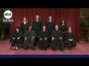Read more about the article How a Supreme Court decision could impact the balance of power in Congress