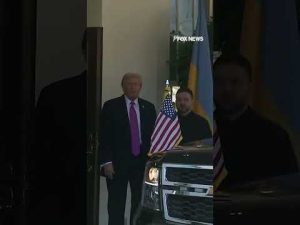Read more about the article BREAKING: Trump nods ‘yes’ when asked whether he believes he can convince Putin to end war #shorts
