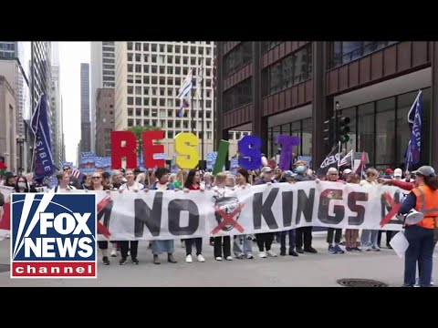 You are currently viewing Prominent Democrats join ‘No Kings’ protests as Republicans blast ‘hate America rally’