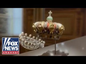 Read more about the article Louvre heist: Police search for thieves who stole jewels from Paris museum