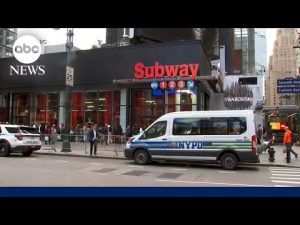Read more about the article Officers rescue baby abandoned on NYC subway platform