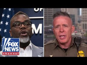 Read more about the article ‘OUT OF CONTROL’: Border Patrol chief fires back at Dem mayor’s ‘crazy talk’