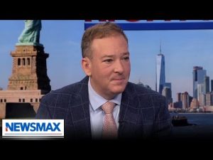 Read more about the article We can protect the environment and grow the economy: Lee Zeldin | America Right Now