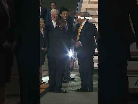You are currently viewing BREAKING: Trump arrives in Japan for major trade, security talks #shorts #foxnews #trump #news