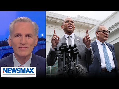 You are currently viewing Hakeem Jeffries and Chuck Schumer ‘are probably the weakest leaders we’ve ever seen’: Kevin McCarthy