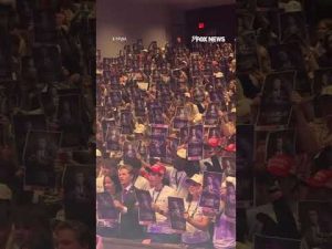 Read more about the article CAMPUS WAVE: Massive crowd chants ‘Charlie Kirk!’ at LSU event #shorts #charliekirk