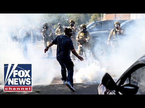 You are currently viewing DETAILS: Border Patrol commander in court over tear gas use