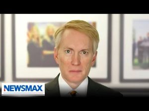 Read more about the article The American people support President Trump, ‘let’s get the government back open’ for them