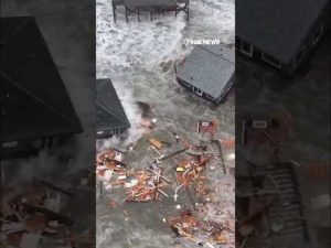 Read more about the article INSANE VIDEO: Collapsed beach homes along NC coast leave mountain of debris #shorts #new #news #usa