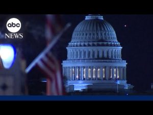 Read more about the article FAA to reduce flight capacity by 10% across 40 airports amid government shutdown