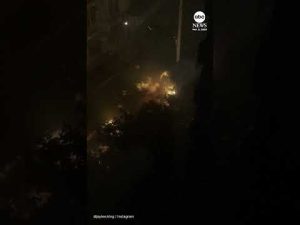 Read more about the article Firefighters injured after car explodes in the Bronx