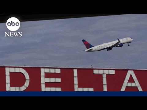 You are currently viewing Airlines start cancellations after FAA announces flight cuts amid government shutdown