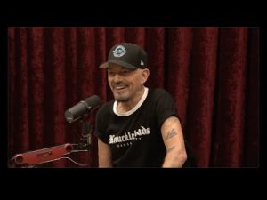 Read more about the article Joe Rogan Experience #2407 – Billy Bob Thornton
