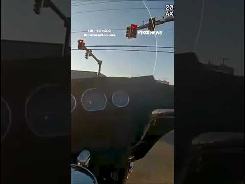 You are currently viewing WATCH: Massive street takeover as VOLATILE GROUPS block city roads #foxnews #news #us #fox