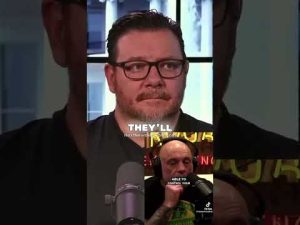 Read more about the article Joe Rogan EXPOSES The Dangers of a Social Credit Score / Digital ID