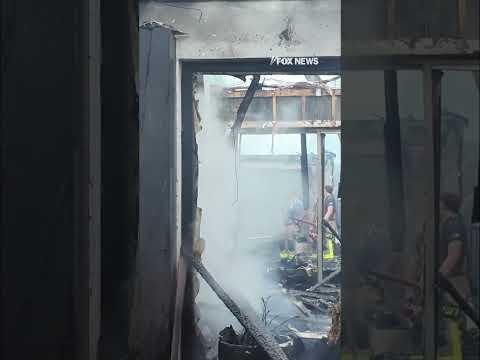 Read more about the article WATCH: Miami-Dade Fire Rescue put out flames at home of Miami Heat coach #fire #shorts #miami