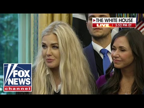 You are currently viewing ‘Charlie loved you’: Erika Kirk delivers emotional message during Oval Office ceremony