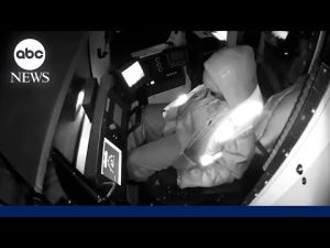 Read more about the article San Francisco train operator appears to fall asleep as train nearly derails