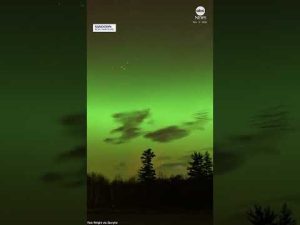 Read more about the article Northern lights dazzle in skies across the US