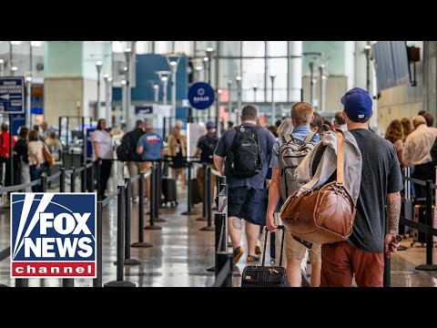 Read more about the article LIVE: Flight chaos eases after shutdown — How airlines are racing to recover before Thanksgiving