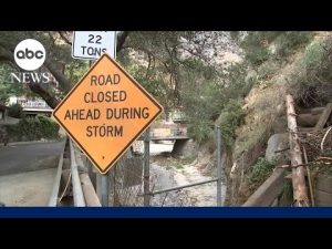 Read more about the article California braces for flooding and mudslides amid heavy rainfall