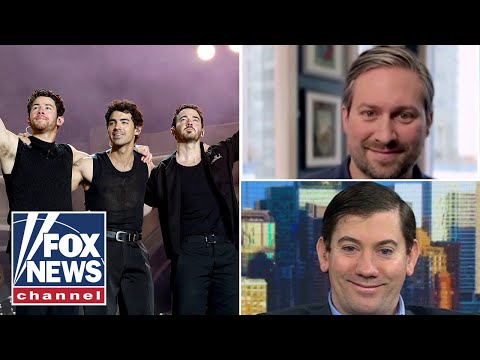 Read more about the article Veterans unknowingly become viral brand sensations after concert crowd moment