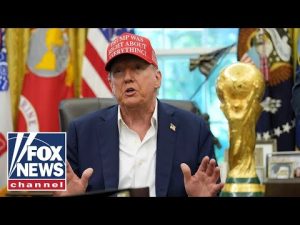 Read more about the article WATCH LIVE: Trump meets with FIFA officials on 2026 World Cup plans