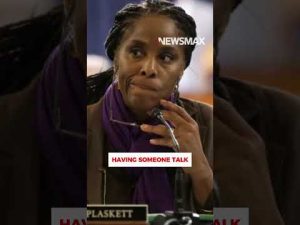 Read more about the article ‘Does that bother you?’: Epstein texting Democrat Rep. mid-hearing broken down by Sen. Rand Paul