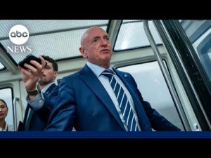 Read more about the article Pentagon launches ‘thorough review’ of Sen. Mark Kelly