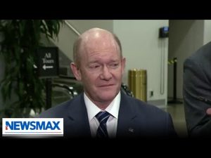 Read more about the article Dem senator speechless when confronted with details of boat strike | The Right Squad