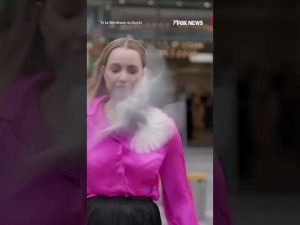 Read more about the article Reporter is interrupted when a bird dive-bombs right into her face