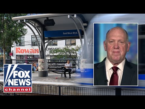 You are currently viewing Homan fires back at Charlotte mayor after alleged migrant stabbing: ‘PROVE IT’