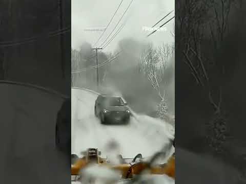 You are currently viewing WATCH: Driver loses control of vehicle, SMASHES into snowplow