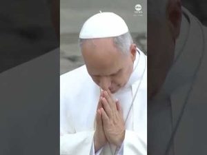 Read more about the article Pope Leo visits site of deadly 2020 Beirut port blast