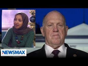 Read more about the article Homan rips ‘ridiculous’ remarks made by Ilhan Omar | Rob Schmitt Tonight