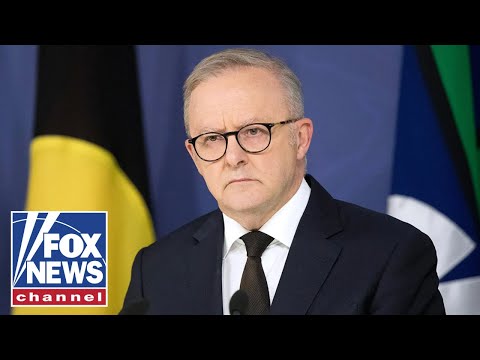 Read more about the article Bondi Beach terror attack sparks global antisemitism concerns