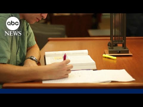 Read more about the article Delinquent student loan borrowers could see wage garnishments next month