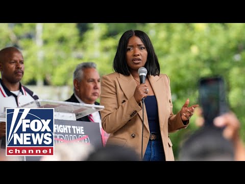 You are currently viewing Crockett RIPPED after questioning Trump’s border success: ‘NOT REALITY’