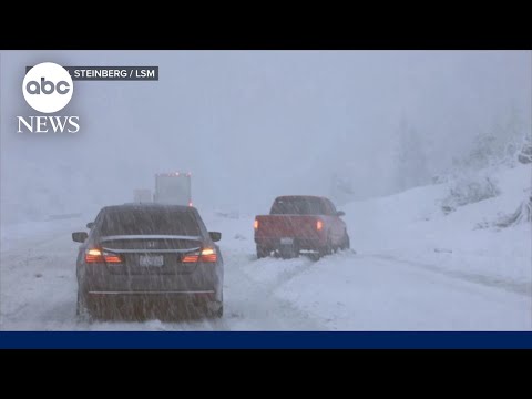 You are currently viewing Storms on both coasts threaten holiday travel