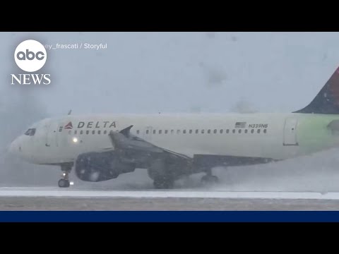 You are currently viewing Dangerous winter storm triggers thousands of flight cancellations or delays