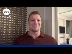 Read more about the article Rob Gronkowski’s celebration of New Year’s Eve in Vegas is ‘best party out there’